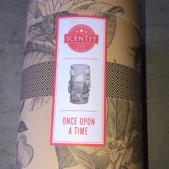 Scentsy Once Upon a Time Diffuser Shade - Picture 2 of 6